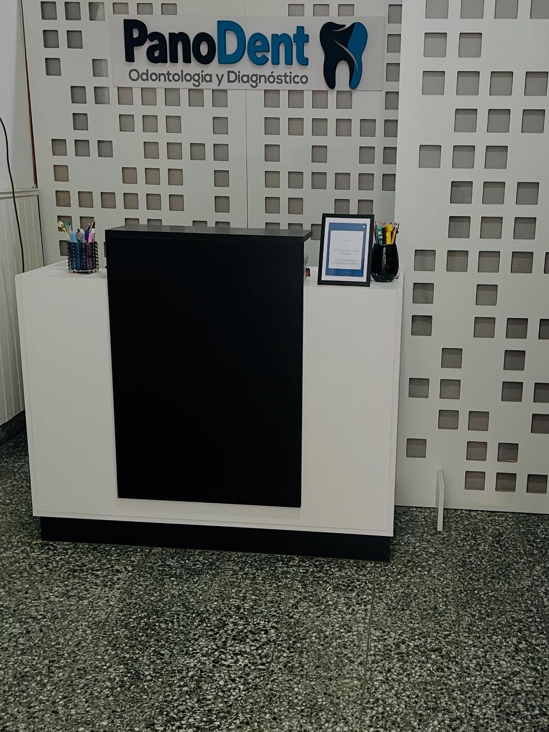 Ilustración de un diente sonriendo